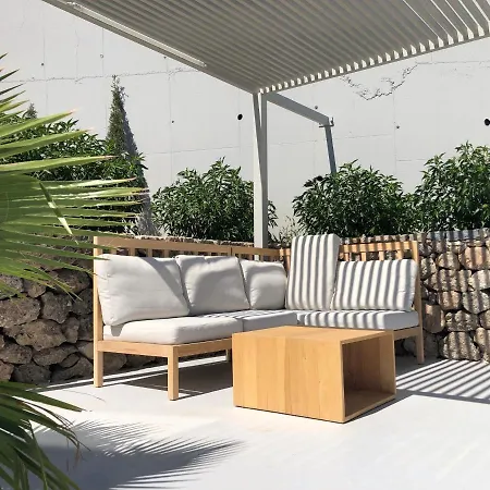 Villa Kuro House - Oceanfront Luxury & 25m Pool Achlia