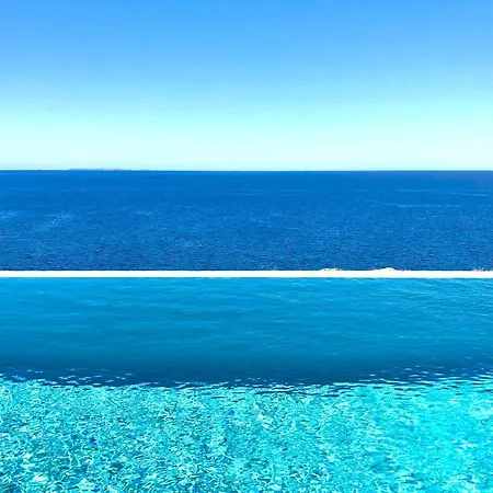 Kuro House - Oceanfront Luxury & 25m Pool